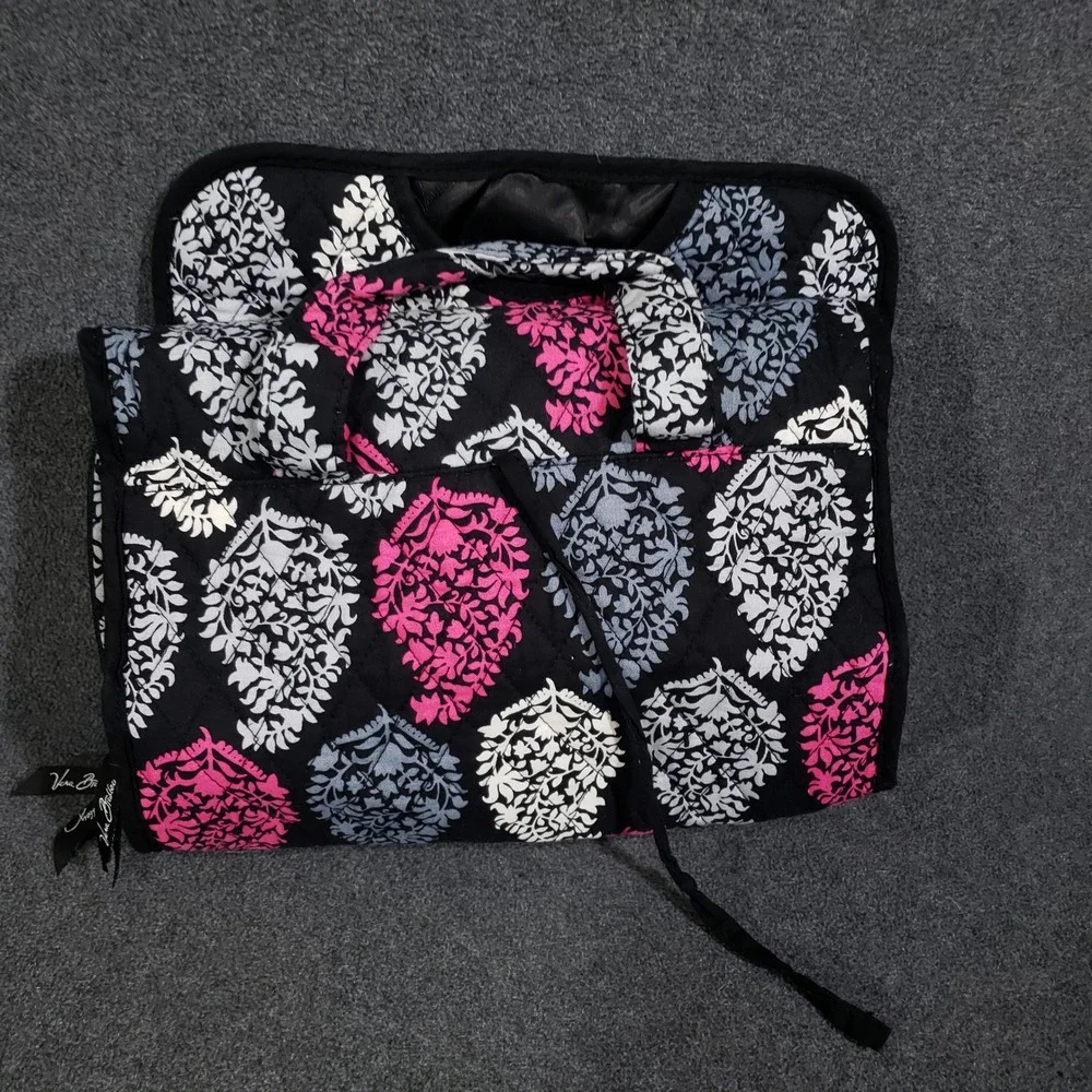 Vera Bradley Hanging Toiletry Bag Northern Lights Paisley Black‎ Pink Quilted